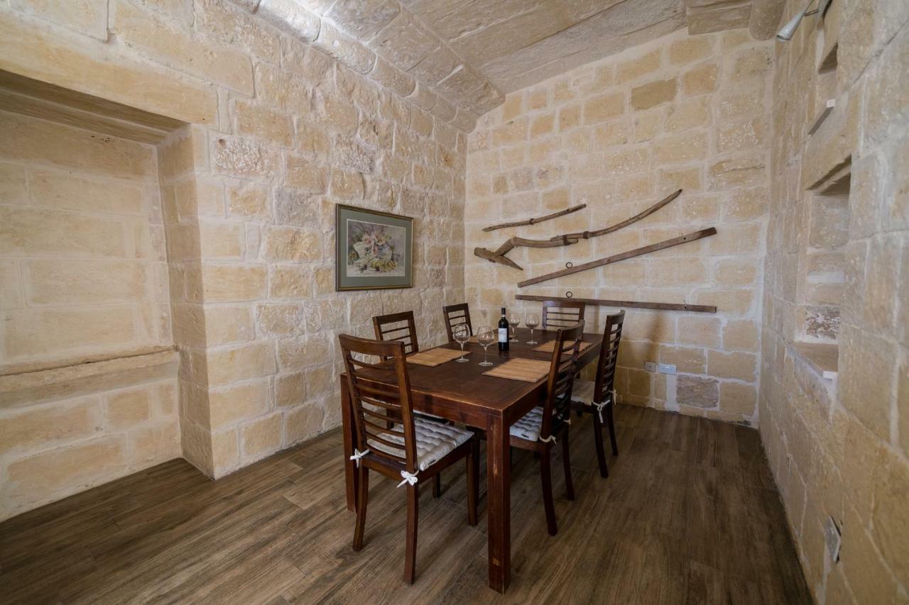 Zeppi'S Luxury Holiday Farmhouse With Private Pool Gharb (Gozo) Exterior photo